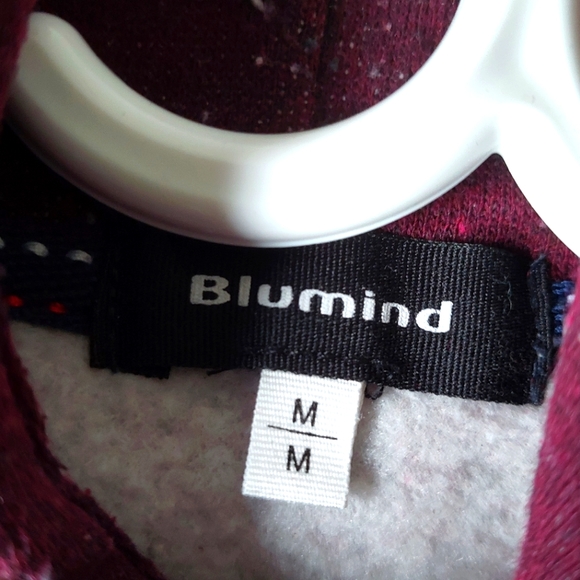 Burgundy hoodie with sparkle effect design(see picture) - Picture 3 of 4